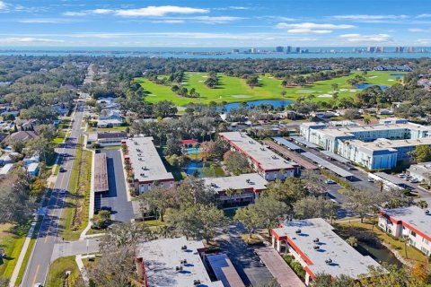 Condo in Belleair, Florida, 2 bedrooms  № 1903942 - photo 26