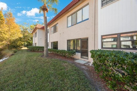 Condo in Belleair, Florida, 2 bedrooms  № 1903942 - photo 20