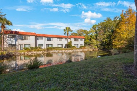 Condo in Belleair, Florida, 2 bedrooms  № 1903942 - photo 18