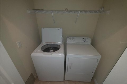 Снять в аренду таунхаус в Тарпон-Спрингс, Флорида 3 спальни, 202.34м2, № 2149327 - фото 26