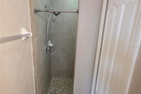 Снять в аренду таунхаус в Тарпон-Спрингс, Флорида 3 спальни, 202.34м2, № 2149327 - фото 16