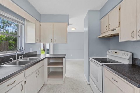 Duplex à vendre à Largo, Floride: 4 chambres, 175.31 m2 № 1848112 - photo 6