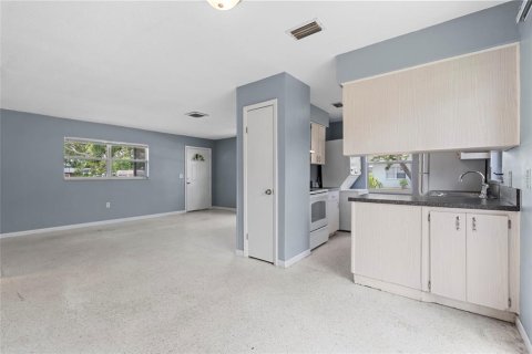 Duplex à vendre à Largo, Floride: 4 chambres, 175.31 m2 № 1848112 - photo 22