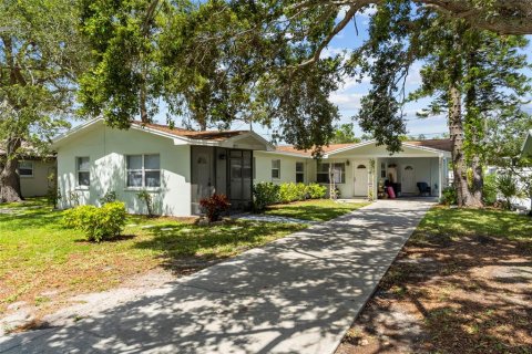 Duplex à vendre à Largo, Floride: 4 chambres, 175.31 m2 № 1848112 - photo 17