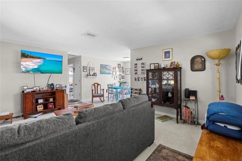 Duplex à vendre à Largo, Floride: 4 chambres, 175.31 m2 № 1848112 - photo 9
