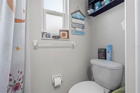 Duplex à vendre à Largo, Floride: 4 chambres, 175.31 m2 № 1848112 - photo 30