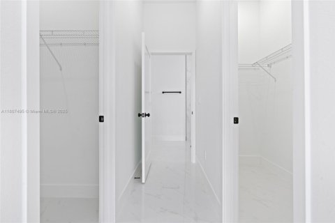 Купить виллу или дом в Лихай-Эйкерс, Флорида 3 спальни, 151.43м2, № 1749069 - фото 10