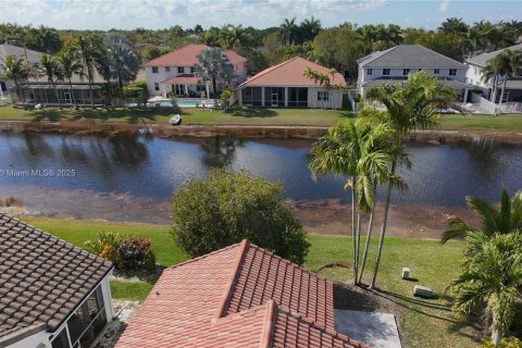 Casa en alquiler en Weston, Florida, 3 dormitorios, 131.92 m2 № 1966936 - foto 4