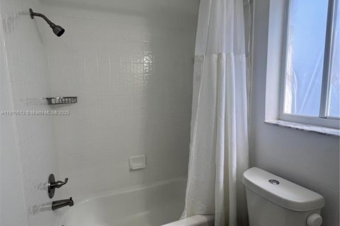 Casa en alquiler en Weston, Florida, 3 dormitorios, 131.92 m2 № 1966936 - foto 23