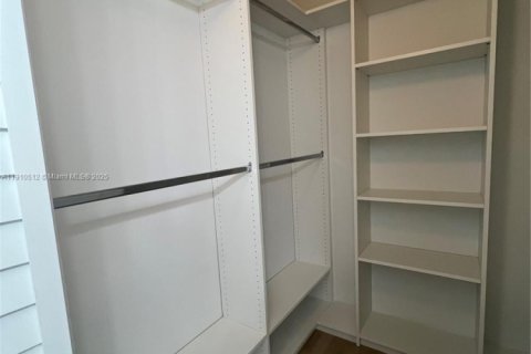 Casa en alquiler en Weston, Florida, 3 dormitorios, 131.92 m2 № 1966936 - foto 17