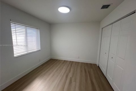 Casa en alquiler en Weston, Florida, 3 dormitorios, 131.92 m2 № 1966936 - foto 18