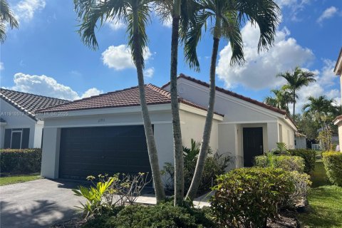 Casa en alquiler en Weston, Florida, 3 dormitorios, 131.92 m2 № 1966936 - foto 1