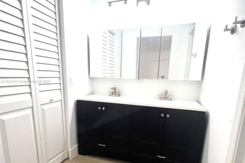 Casa en alquiler en Weston, Florida, 3 dormitorios, 131.92 m2 № 1966936 - foto 14