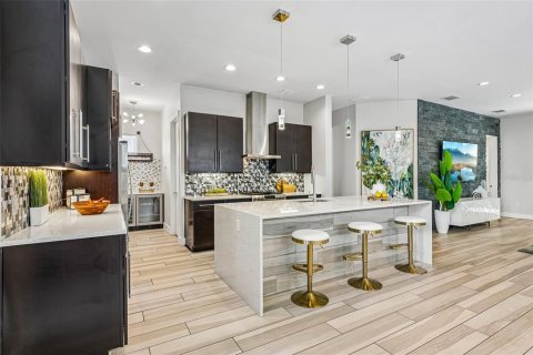 Casa en venta en Tampa, Florida, 4 dormitorios, 287.9 m2 № 2383511 - foto 22