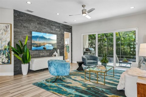 Casa en venta en Tampa, Florida, 4 dormitorios, 287.9 m2 № 2383511 - foto 11