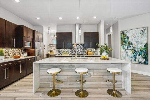 Casa en venta en Tampa, Florida, 4 dormitorios, 287.9 m2 № 2383511 - foto 21