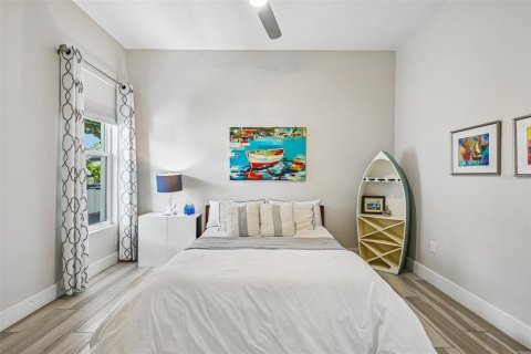 Casa en venta en Tampa, Florida, 4 dormitorios, 287.9 m2 № 2383511 - foto 26