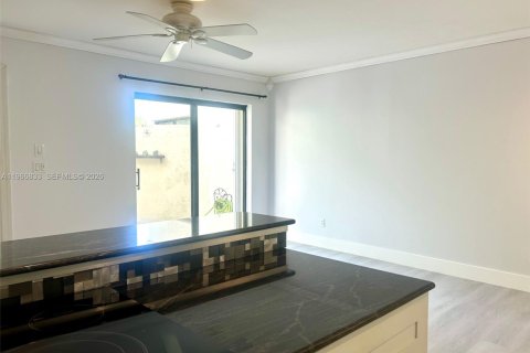 Condo in West Palm Beach, Florida, 1 bedroom  № 2052854 - photo 10