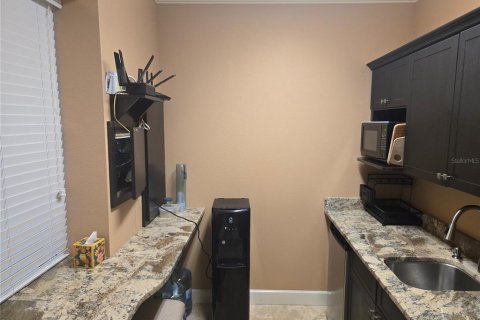 Commercial property in Riverview, Florida 104.05 sq.m. № 2167861 - photo 11