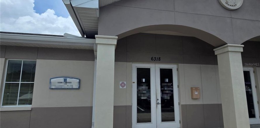 Commercial property in Riverview, Florida 104.05 sq.m. № 2167861