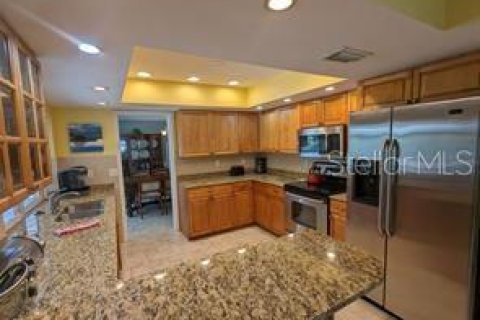 Villa ou maison à louer à Sarasota, Floride: 3 chambres, 194.91 m2 № 2125964 - photo 2