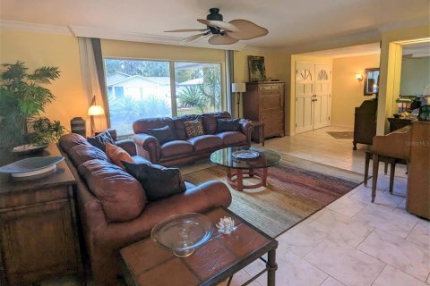 Villa ou maison à louer à Sarasota, Floride: 3 chambres, 194.91 m2 № 2125964 - photo 3