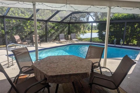 Villa ou maison à louer à Sarasota, Floride: 3 chambres, 194.91 m2 № 2125964 - photo 12
