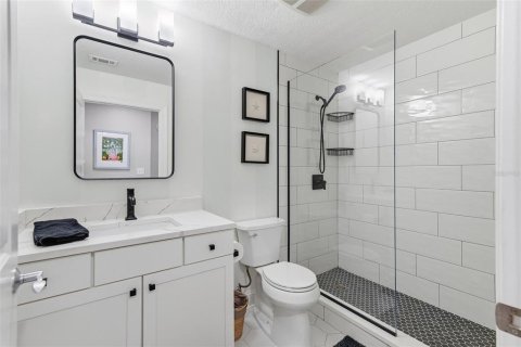Condo in Clearwater, Florida, 2 bedrooms  № 2379274 - photo 22
