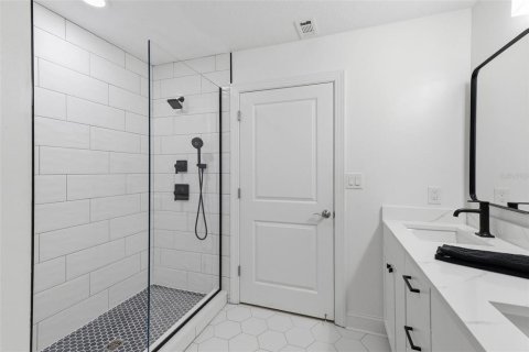 Condo in Clearwater, Florida, 2 bedrooms  № 2379274 - photo 16