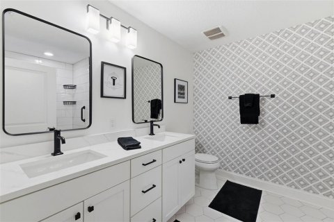 Condo in Clearwater, Florida, 2 bedrooms  № 2379274 - photo 15