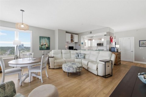 Condo in Clearwater, Florida, 2 bedrooms  № 2379274 - photo 7
