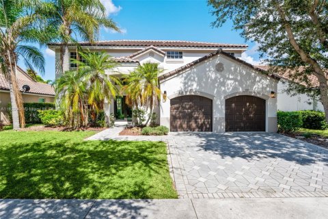 House in Weston, Florida 5 bedrooms, 239.5 sq.m. № 1802680 - photo 1