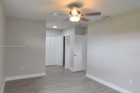 Casa en venta en Miami Gardens, Florida, 3 dormitorios, 191.19 m2 № 1923770 - foto 21