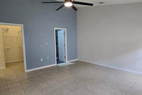 House in Winter Garden, Florida 4 bedrooms, 173.45 sq.m. № 2104493 - photo 16