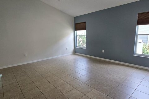 House in Winter Garden, Florida 4 bedrooms, 173.45 sq.m. № 2104493 - photo 14