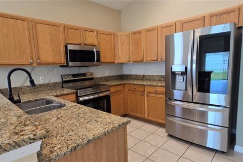 House in Winter Garden, Florida 4 bedrooms, 173.45 sq.m. № 2104493 - photo 10