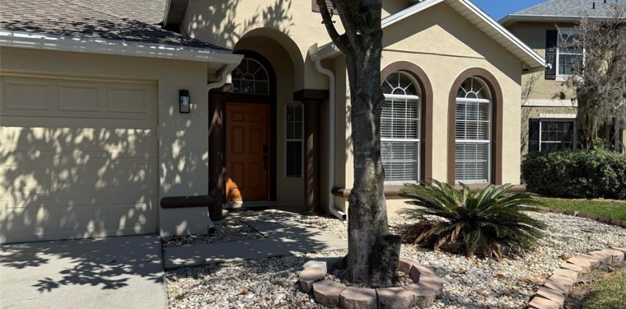 House in Winter Garden, Florida 4 bedrooms, 173.45 sq.m. № 2104493