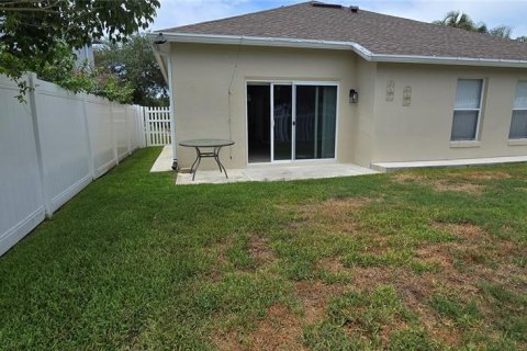 House in Winter Garden, Florida 4 bedrooms, 173.45 sq.m. № 2104493 - photo 30