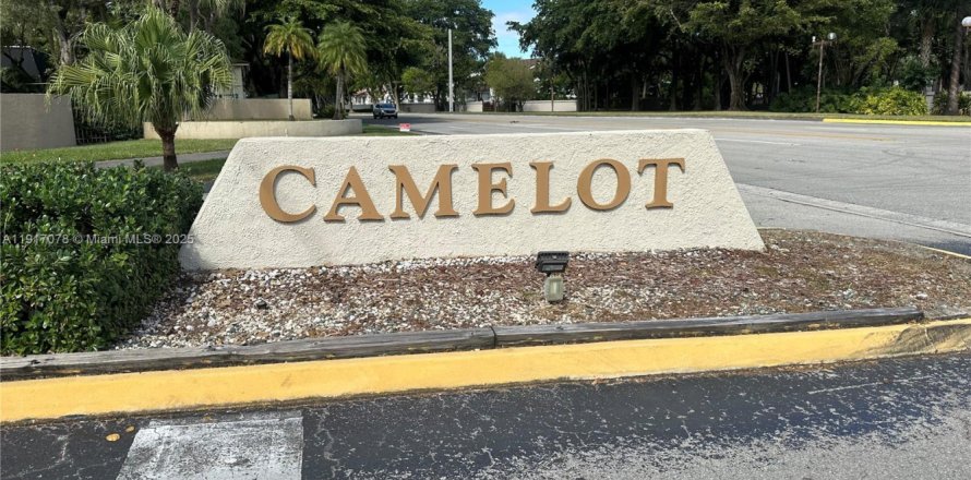 Condo à Miami, Floride, 3 chambres  № 1972624