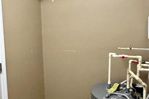 Снять в аренду таунхаус в Палм-Харбор, Флорида 1 спальня, 77.11м2, № 1851572 - фото 21