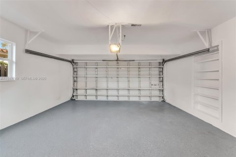 Снять в аренду виллу или дом в Форт-Лодердейл, Флорида 3 спальни, 167.78м2, № 2000578 - фото 21