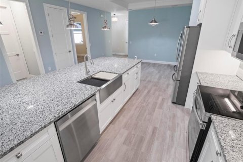 Снять в аренду квартиру в Палм-Кост, Флорида 5 комнат, 161.93м2, № 2110065 - фото 5