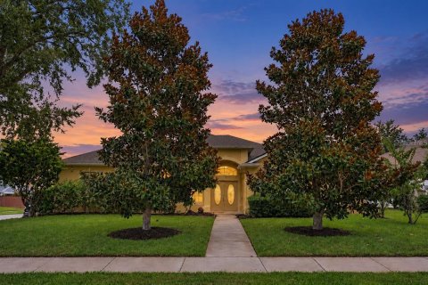 Casa en Lake Mary, Florida 5 dormitorios, 255.57 m2 № 2370887