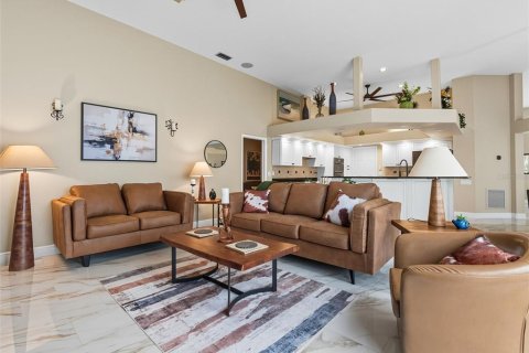 Villa ou maison à vendre à Odessa, Floride: 4 chambres, 261.52 m2 № 1905553 - photo 10