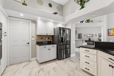 Villa ou maison à vendre à Odessa, Floride: 4 chambres, 261.52 m2 № 1905553 - photo 13