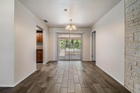 Casa en venta en Sarasota, Florida, 3 dormitorios, 149.94 m2 № 2105034 - foto 9
