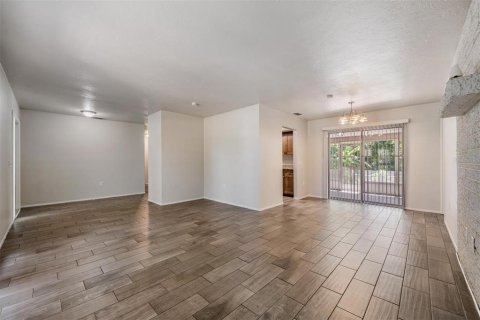 Casa en venta en Sarasota, Florida, 3 dormitorios, 149.94 m2 № 2105034 - foto 5