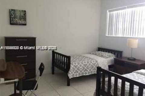 Condominio en alquiler en Miami Beach, Florida, 2 dormitorios, 107.58 m2 № 2088475 - foto 7