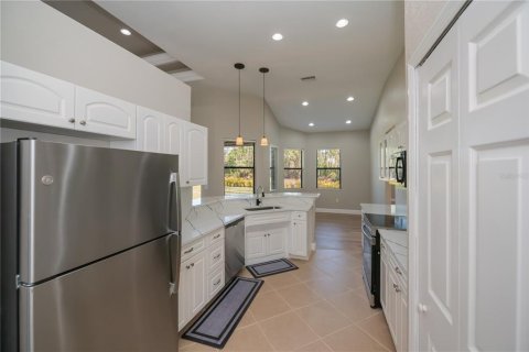 House in North Port, Florida 3 bedrooms, 199 sq.m. № 1514682 - photo 15
