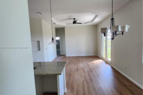 House in LaBelle, Florida 4 bedrooms, 133.69 sq.m. № 1739502 - photo 25